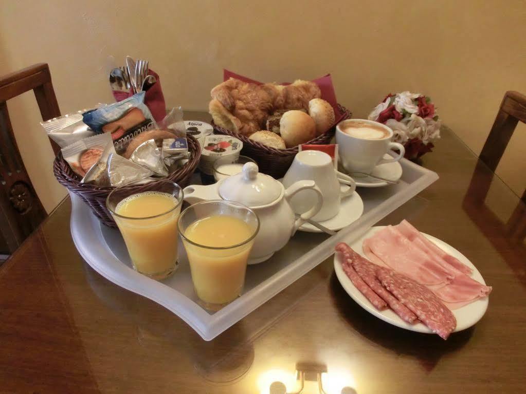 Bed and Breakfast Aelius à Rome Extérieur photo